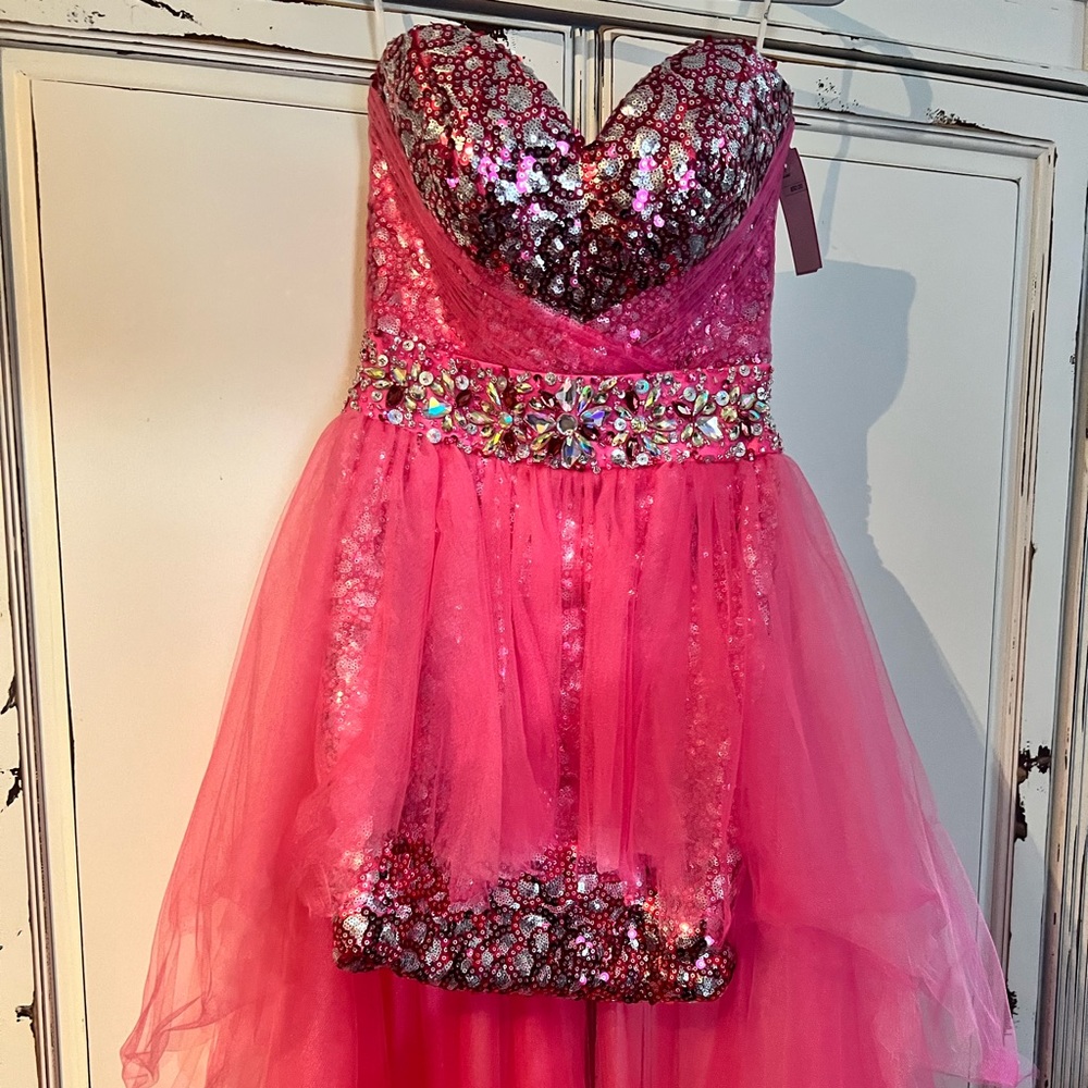 Beautiful Dress for Prom or any formal.